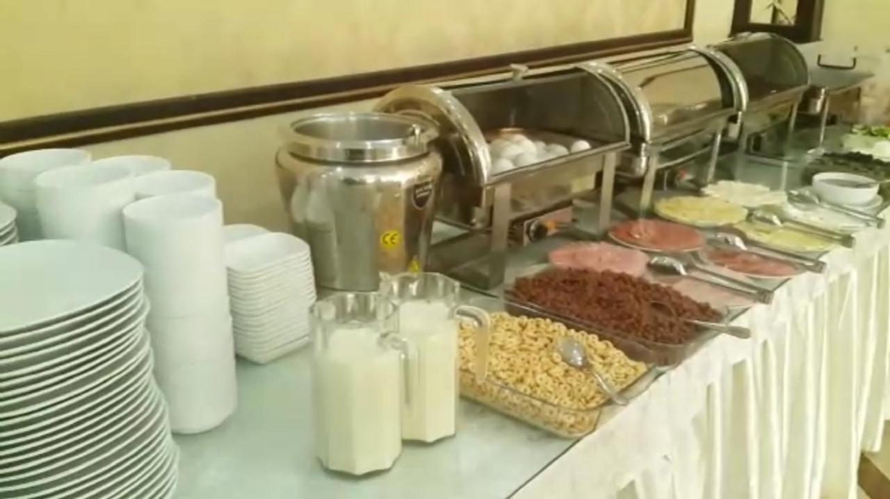 Askar Hotel Баку Екстериор снимка